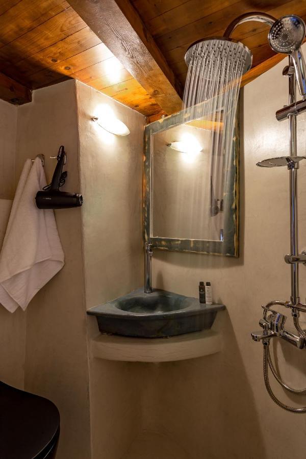 Exi Castle Suites Emporio  Esterno foto